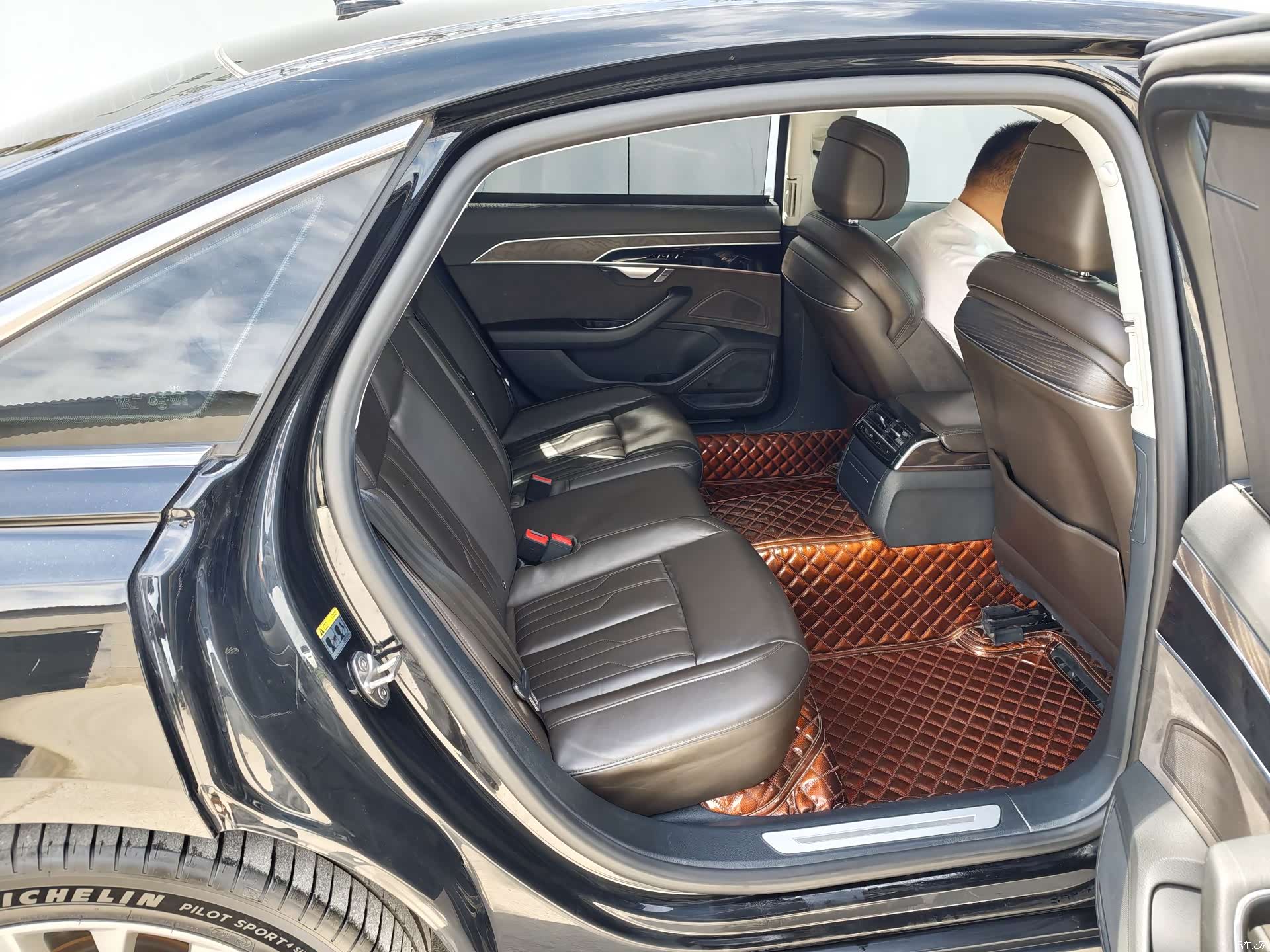 Audi A8L, 2020 8