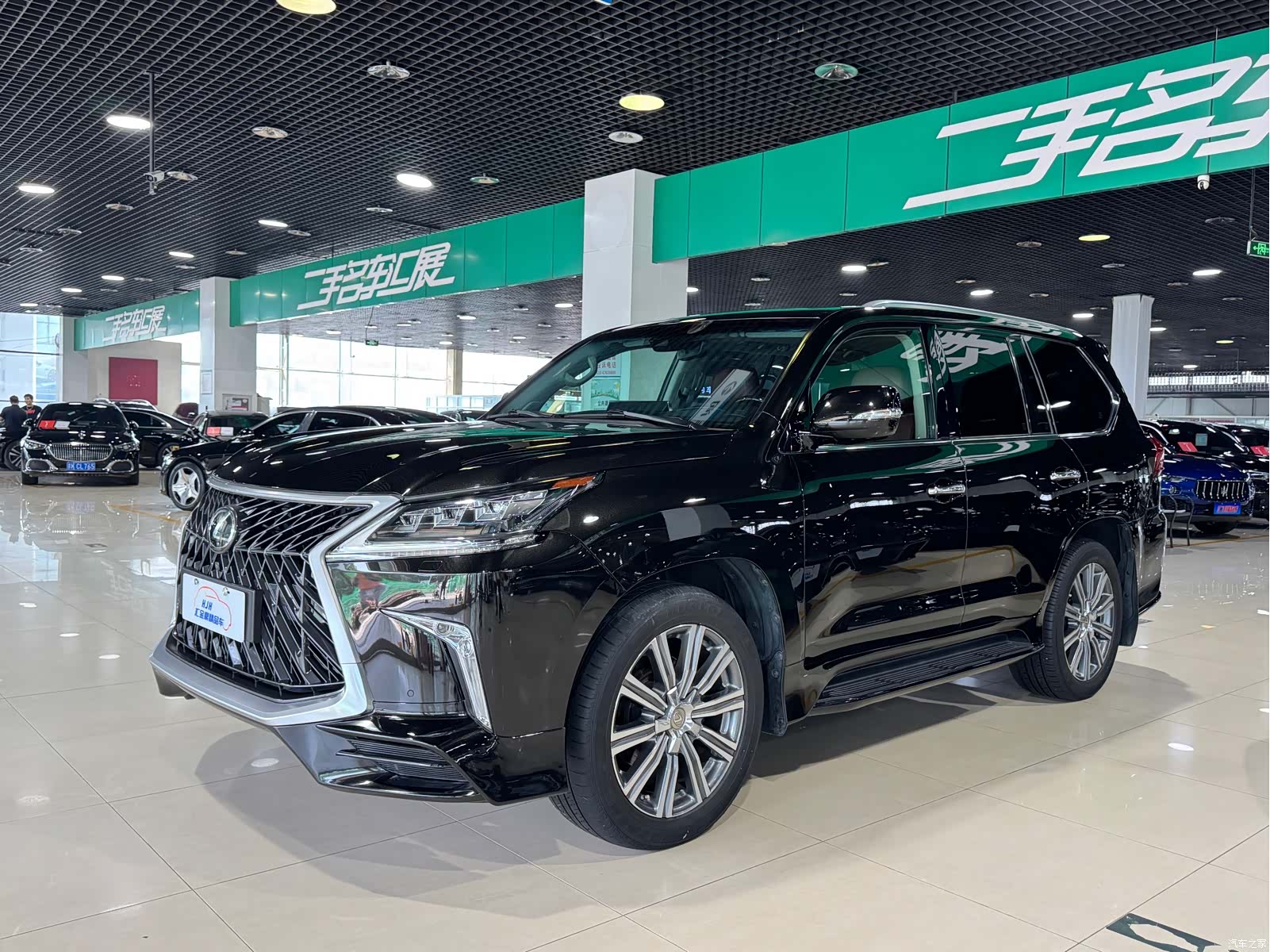 Lexus LX, 2016 1