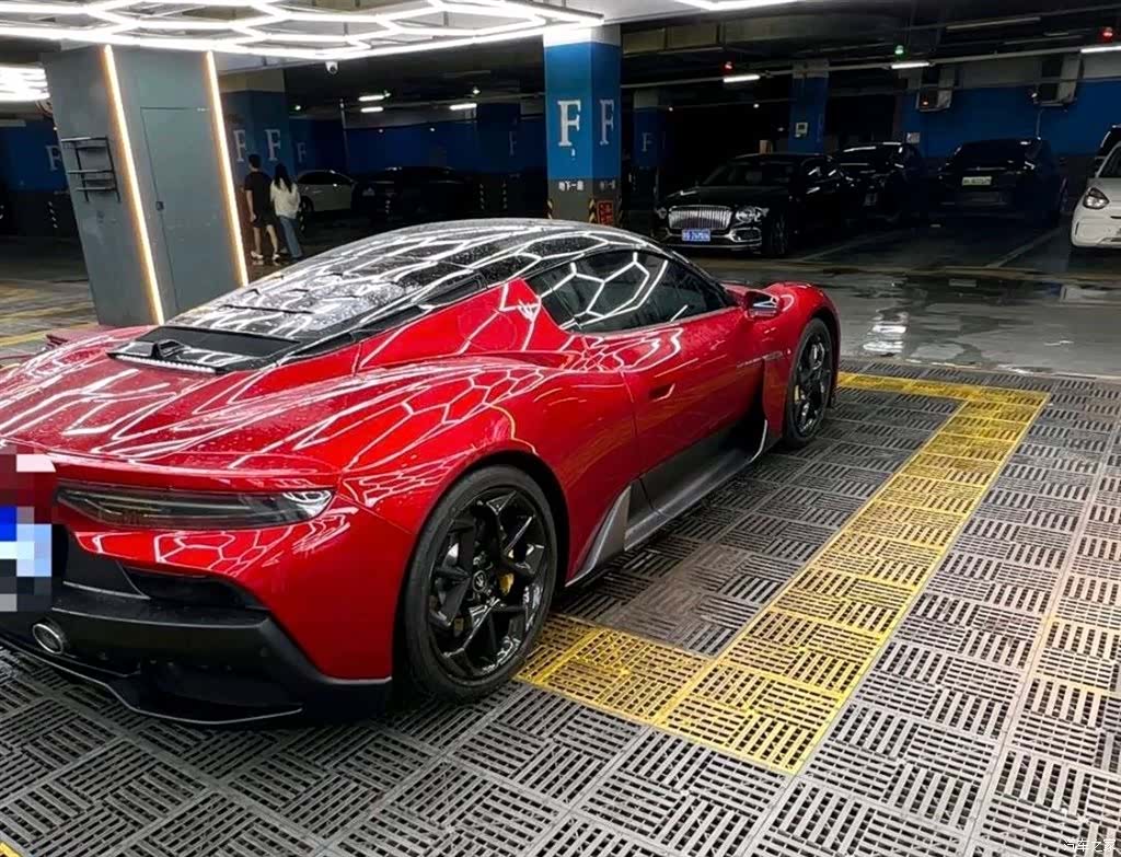 Maserati MC20, 2022 4