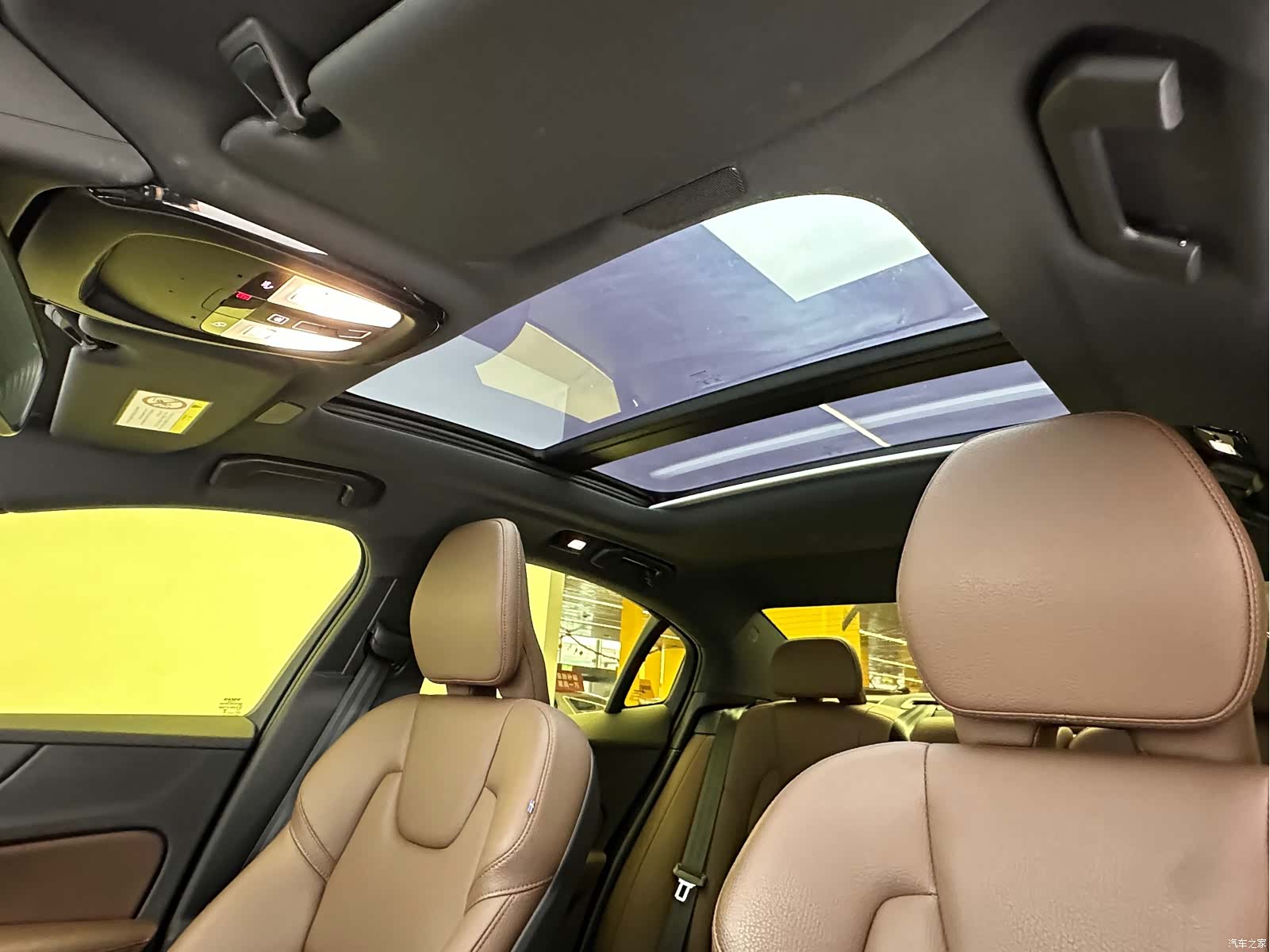 Volvo S60, 2023 22