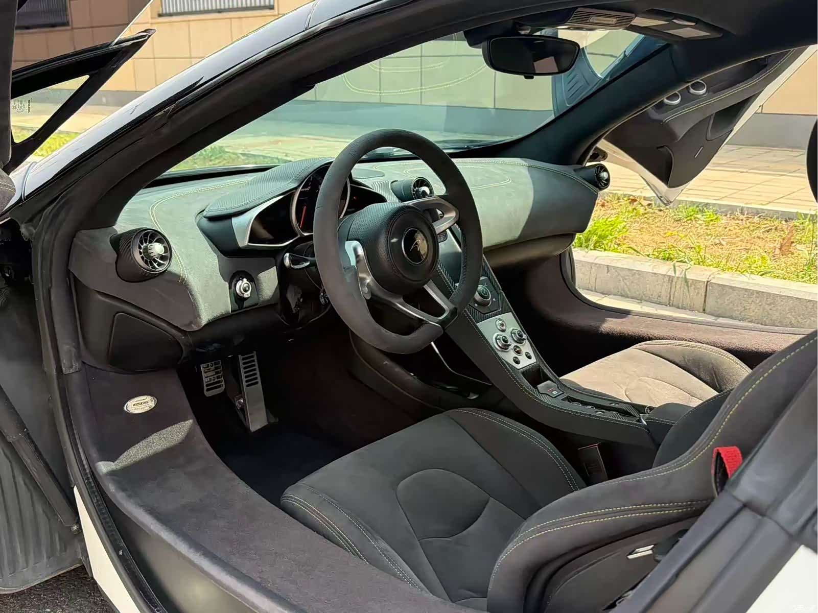 McLaren 12C, 2015 9