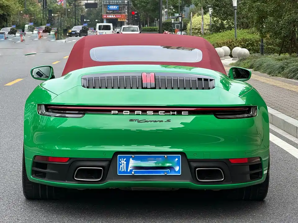 Porsche 911