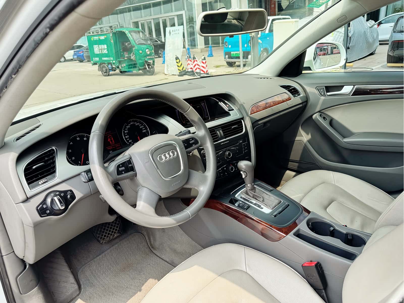 Audi A4L, 2011 все фото