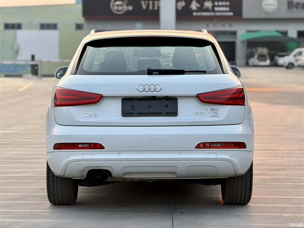 Audi Q3, 2014 24