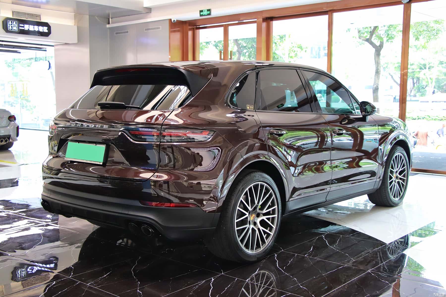 Porsche Cayenne, 2021 все фото