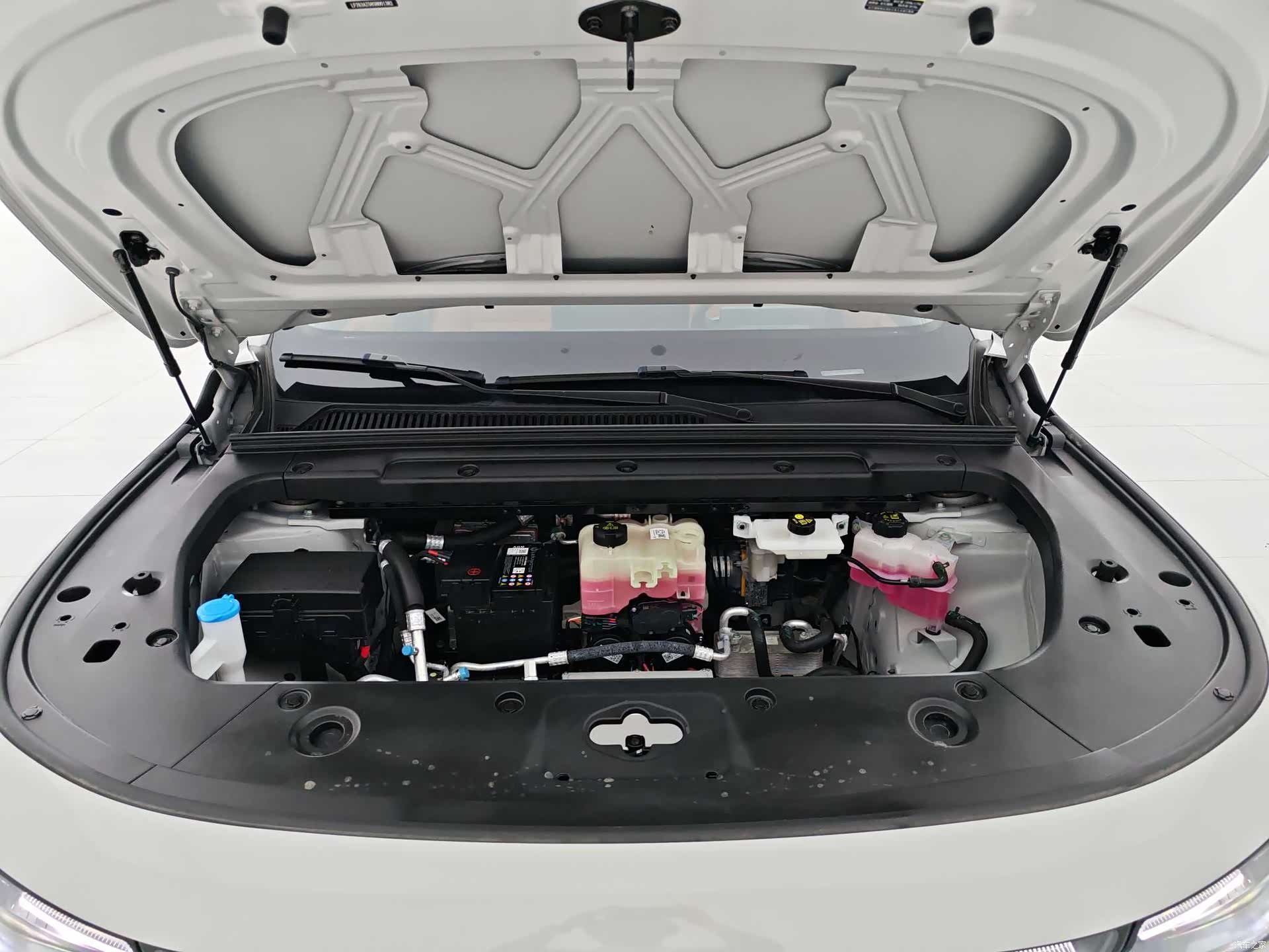 Leapmotor C10, 2025 21