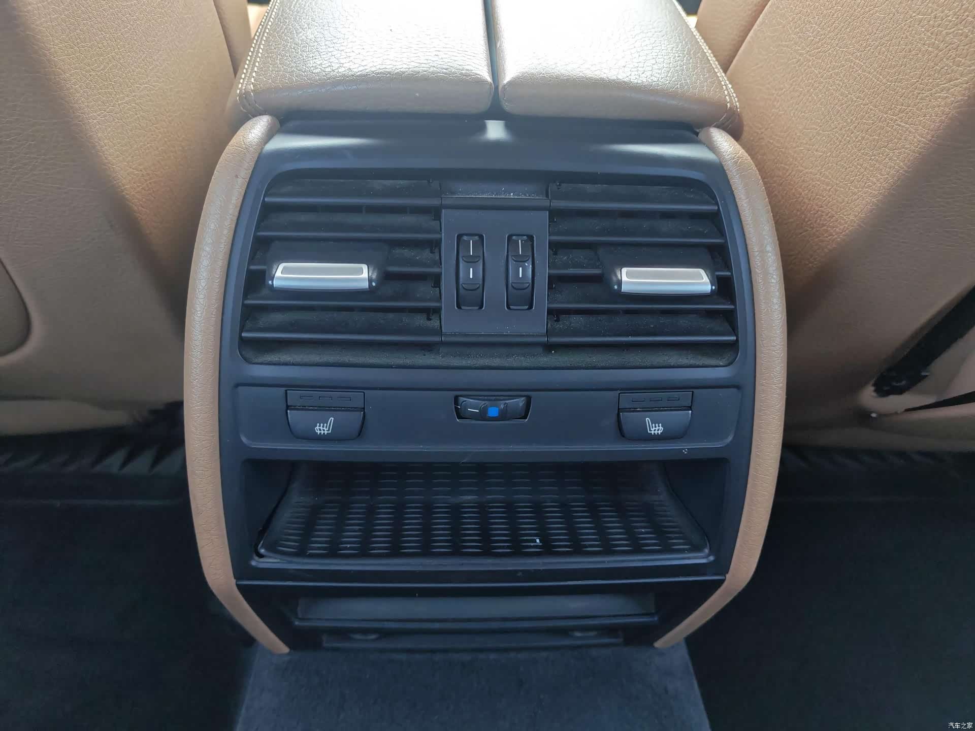 BMW 7 Series, 2011 19