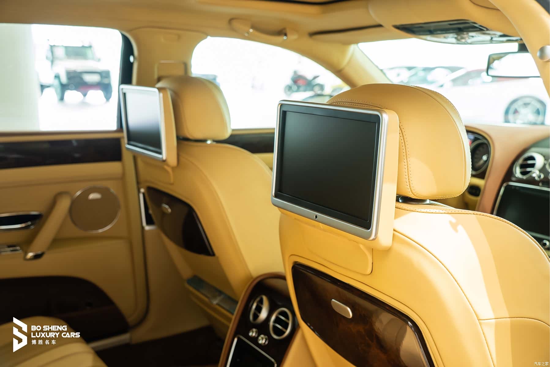 Bentley Flying Spur, 2016 11