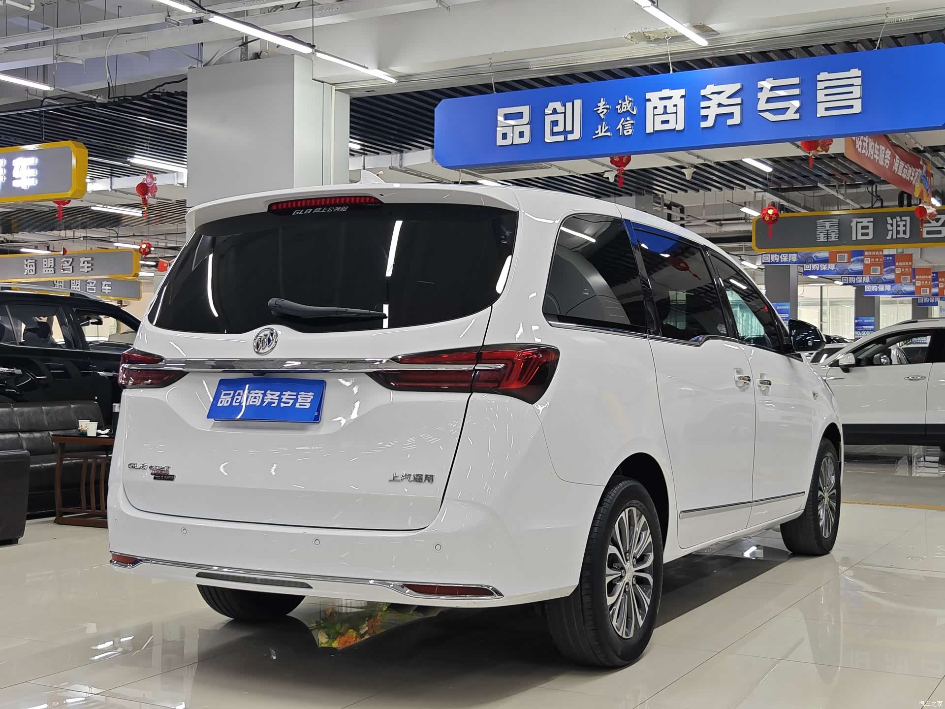 Buick GL8, 2020 7