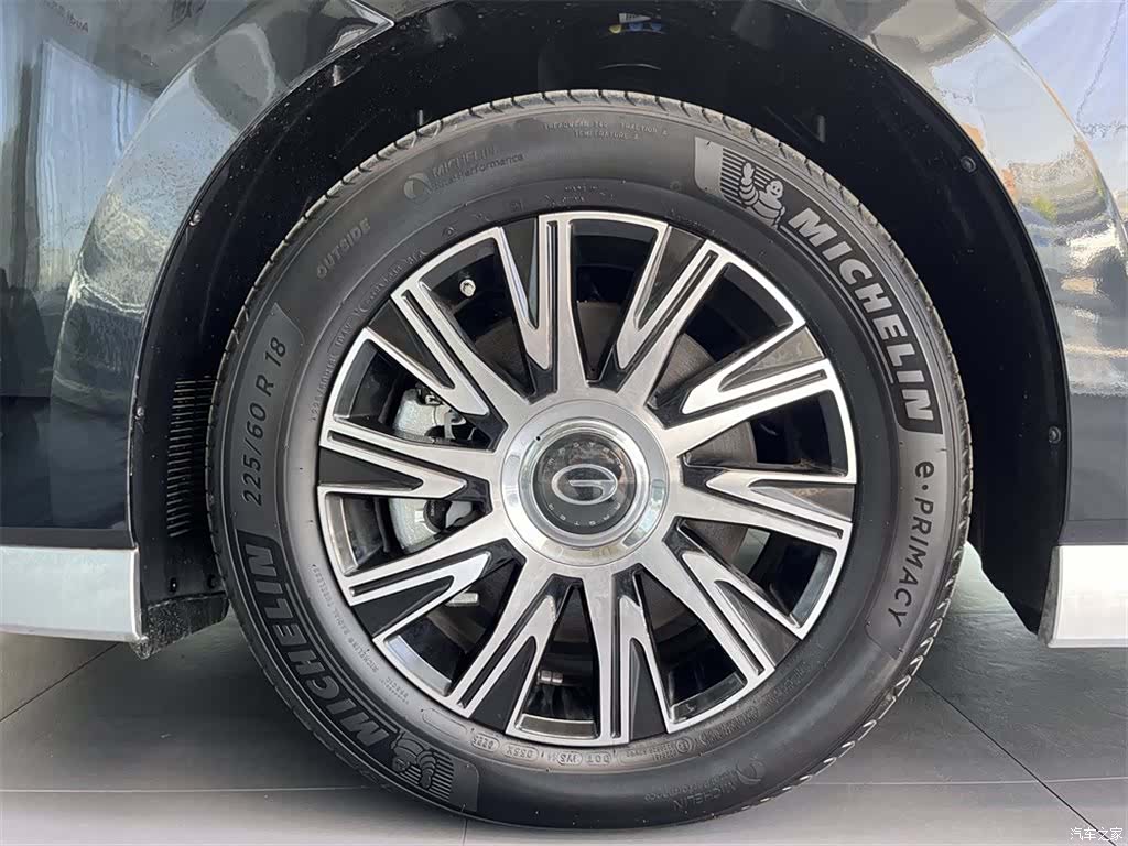 Trumpchi E9, 2026 16