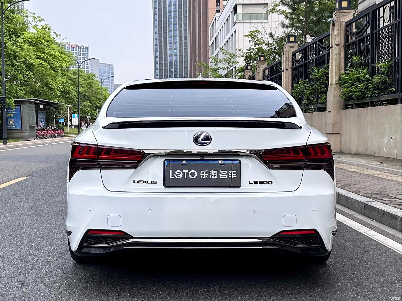 Lexus LS, 2020 все фото