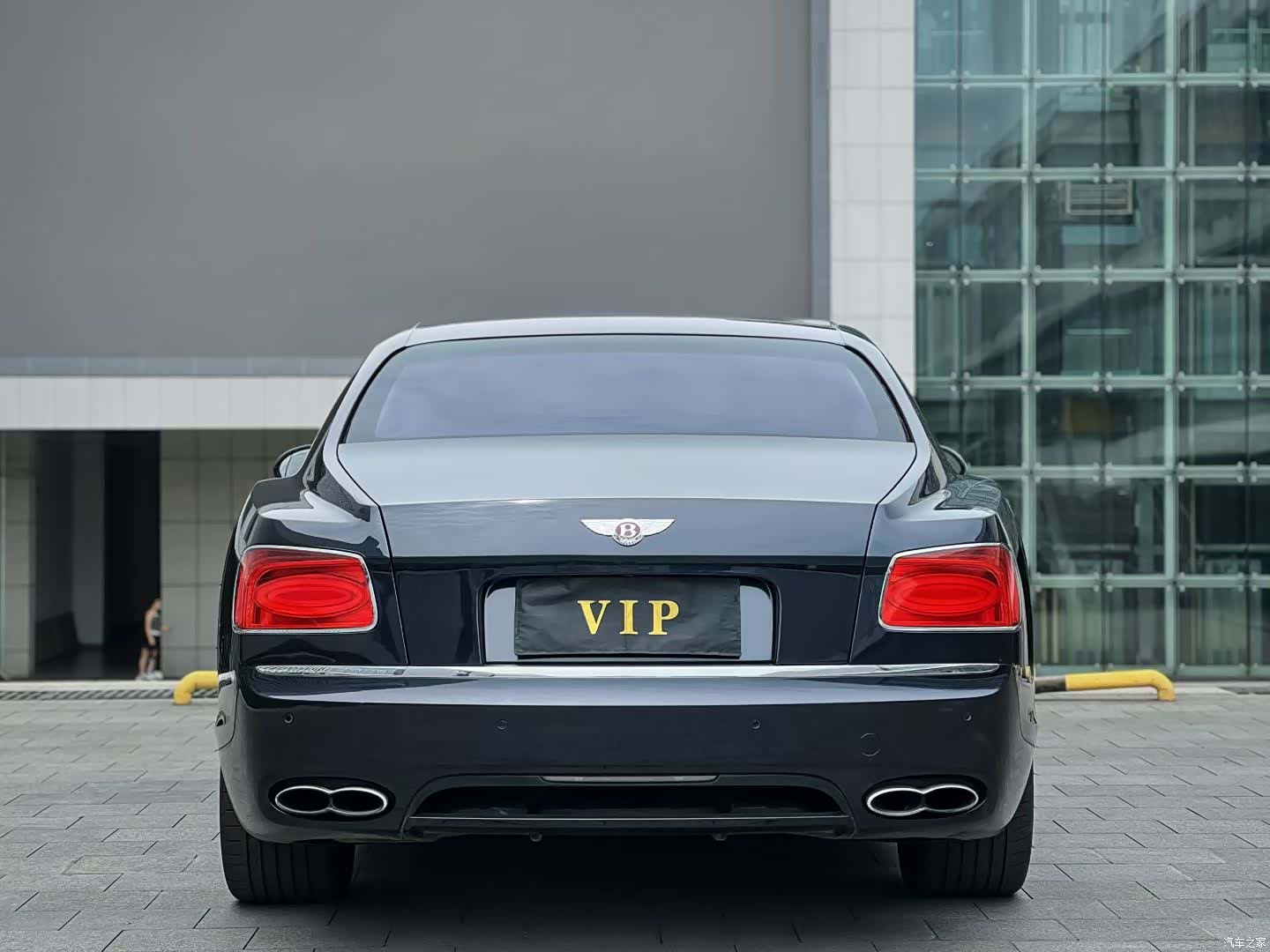 Bentley Flying Spur, 2018 все фото