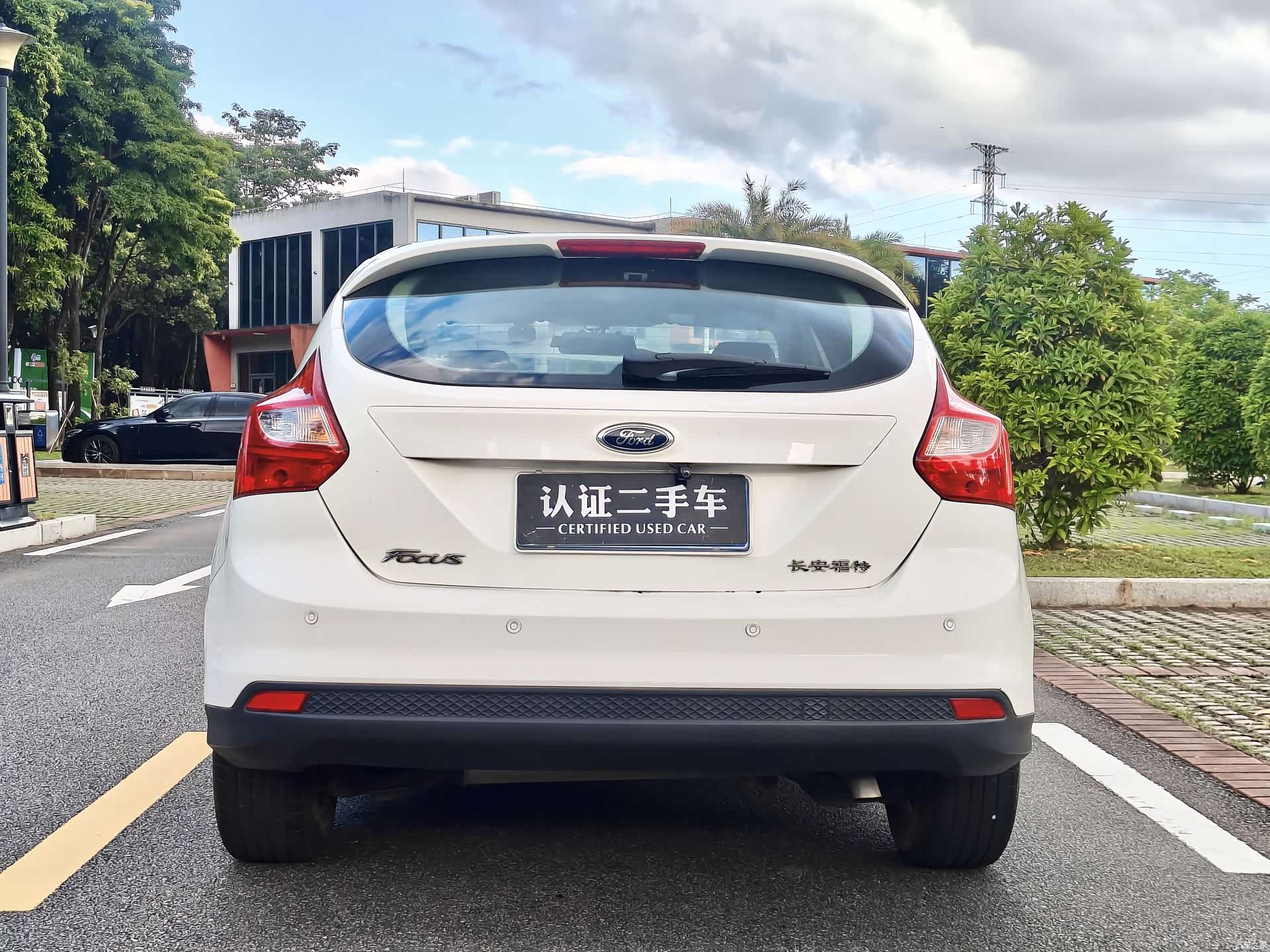 Ford Focus, 2013 6