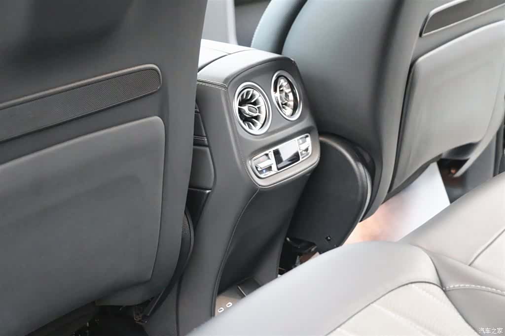 Mercedes-Benz G-Class, 2024 21