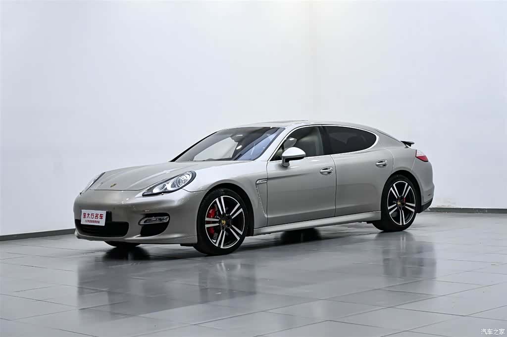 Porsche Panamera, 2010 2