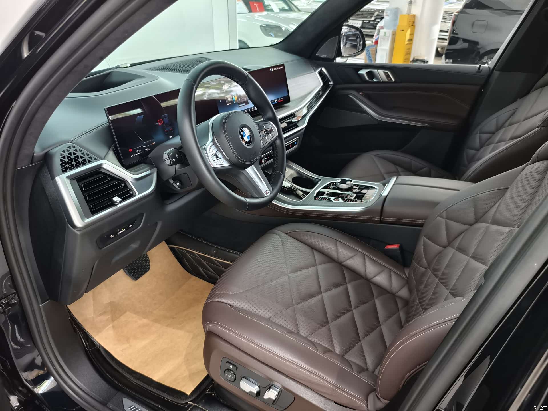BMW X5, 2024 все фото