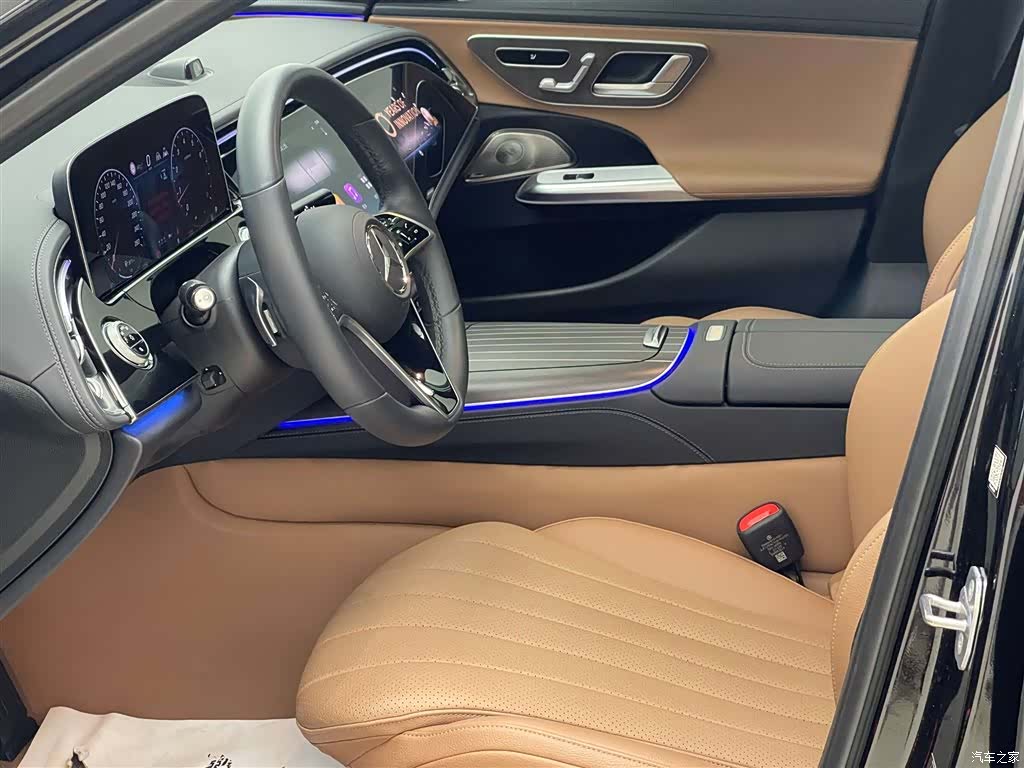 Mercedes-Benz E-Class, 2024 12
