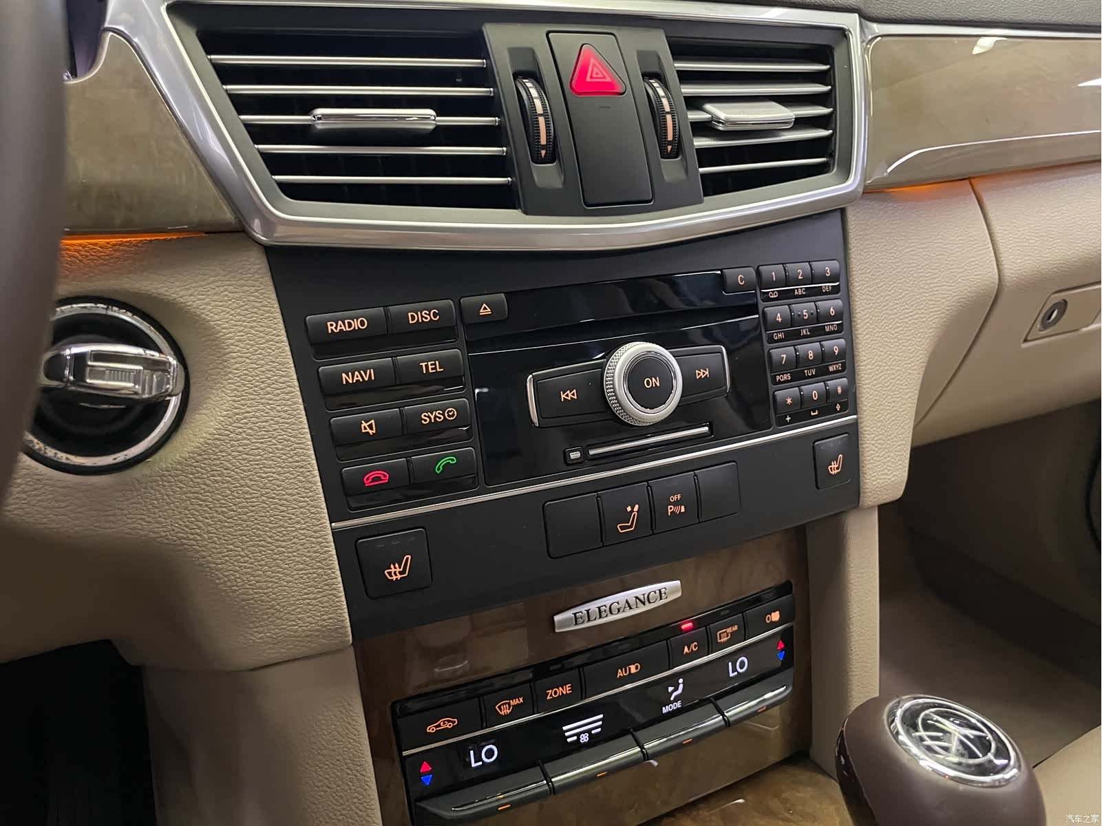 Mercedes-Benz E-Class, 2011 22
