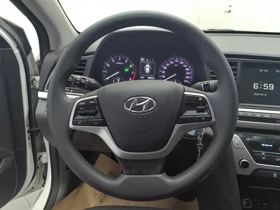 Hyundai Lead