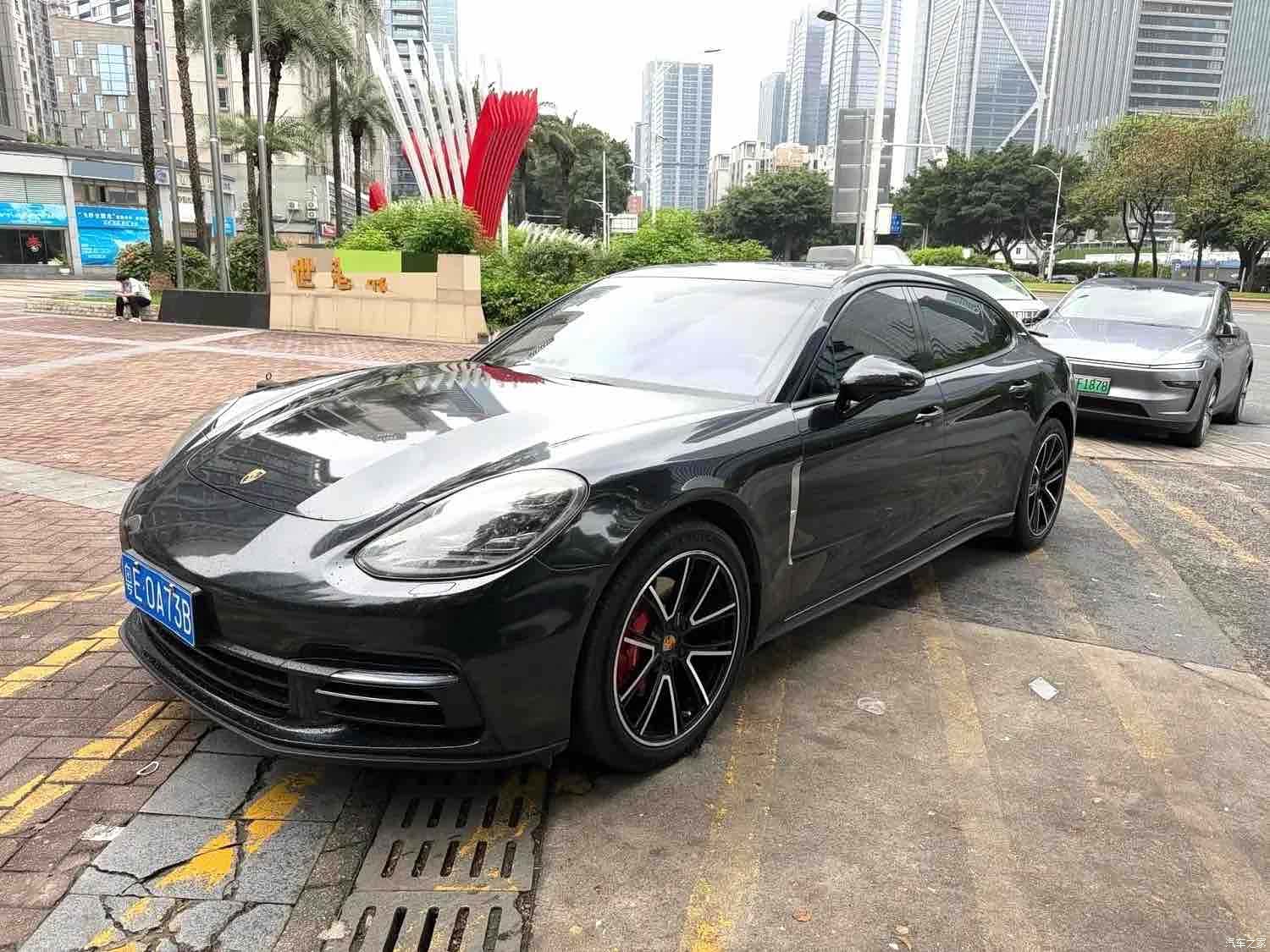 Porsche Panamera, 2018 1