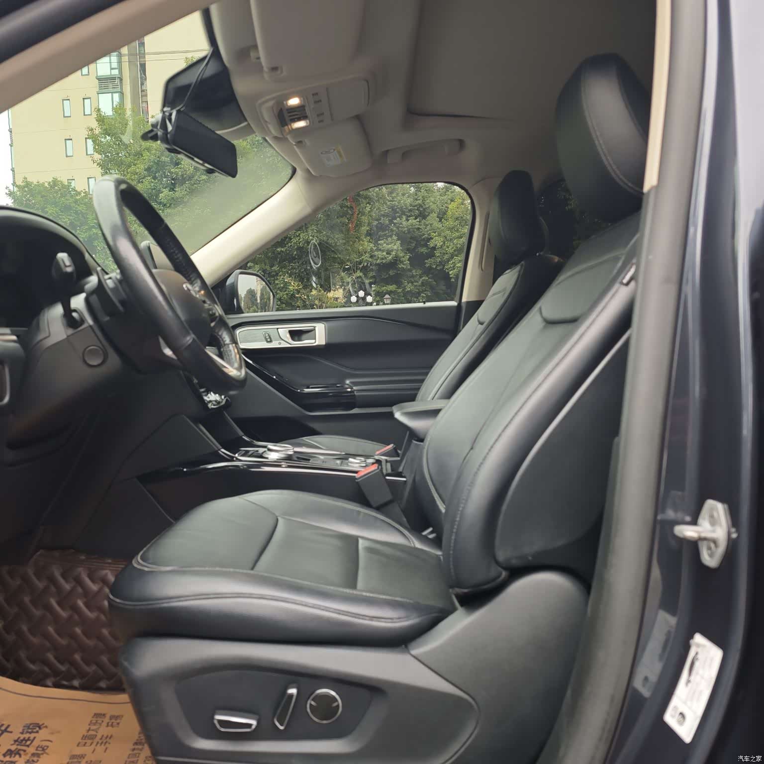Ford Explorer, 2020 10