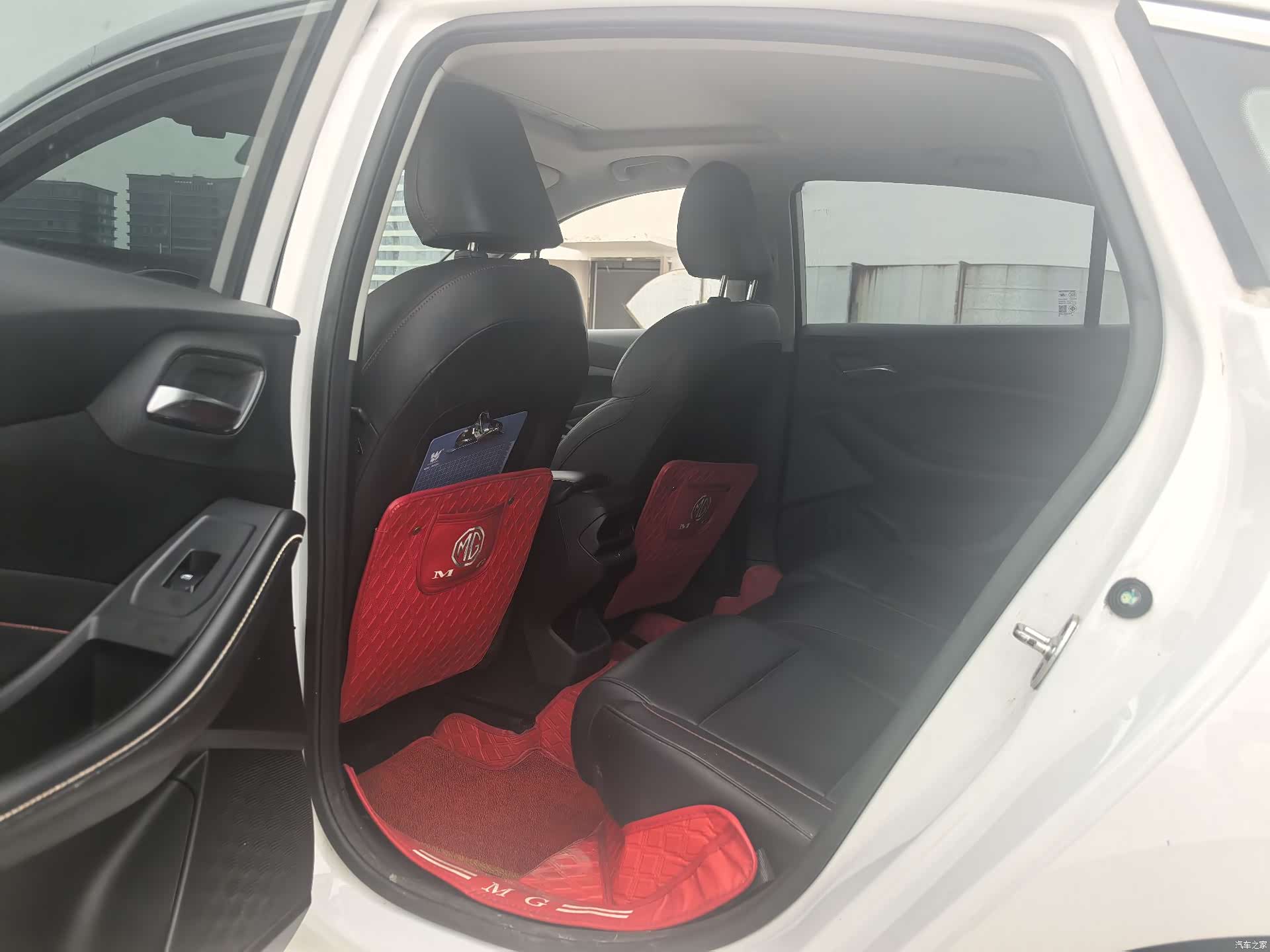 MG MG5, 2022 13