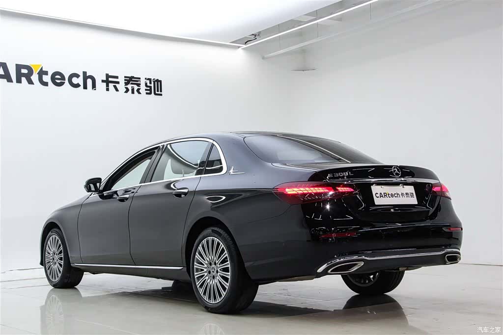 Mercedes-Benz E-Class, 2023 8