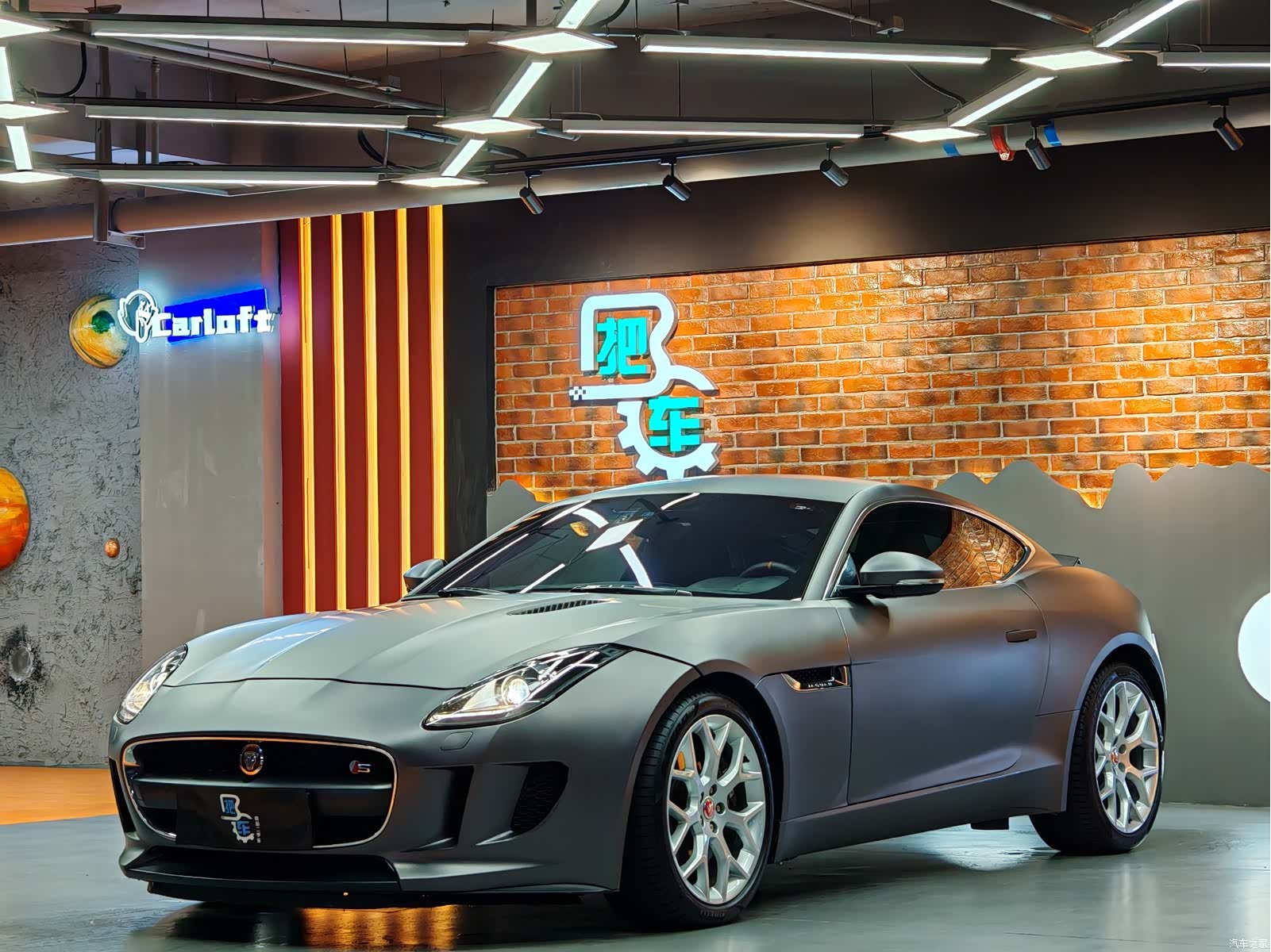 Jaguar F-TYPE, 2015 4
