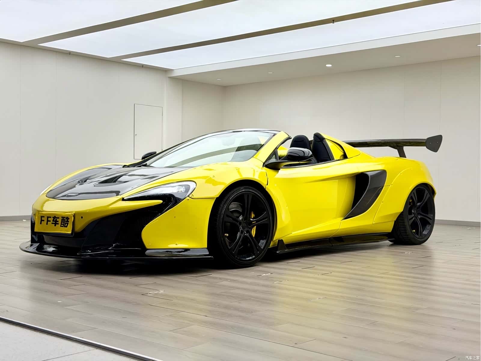 McLaren 12C
