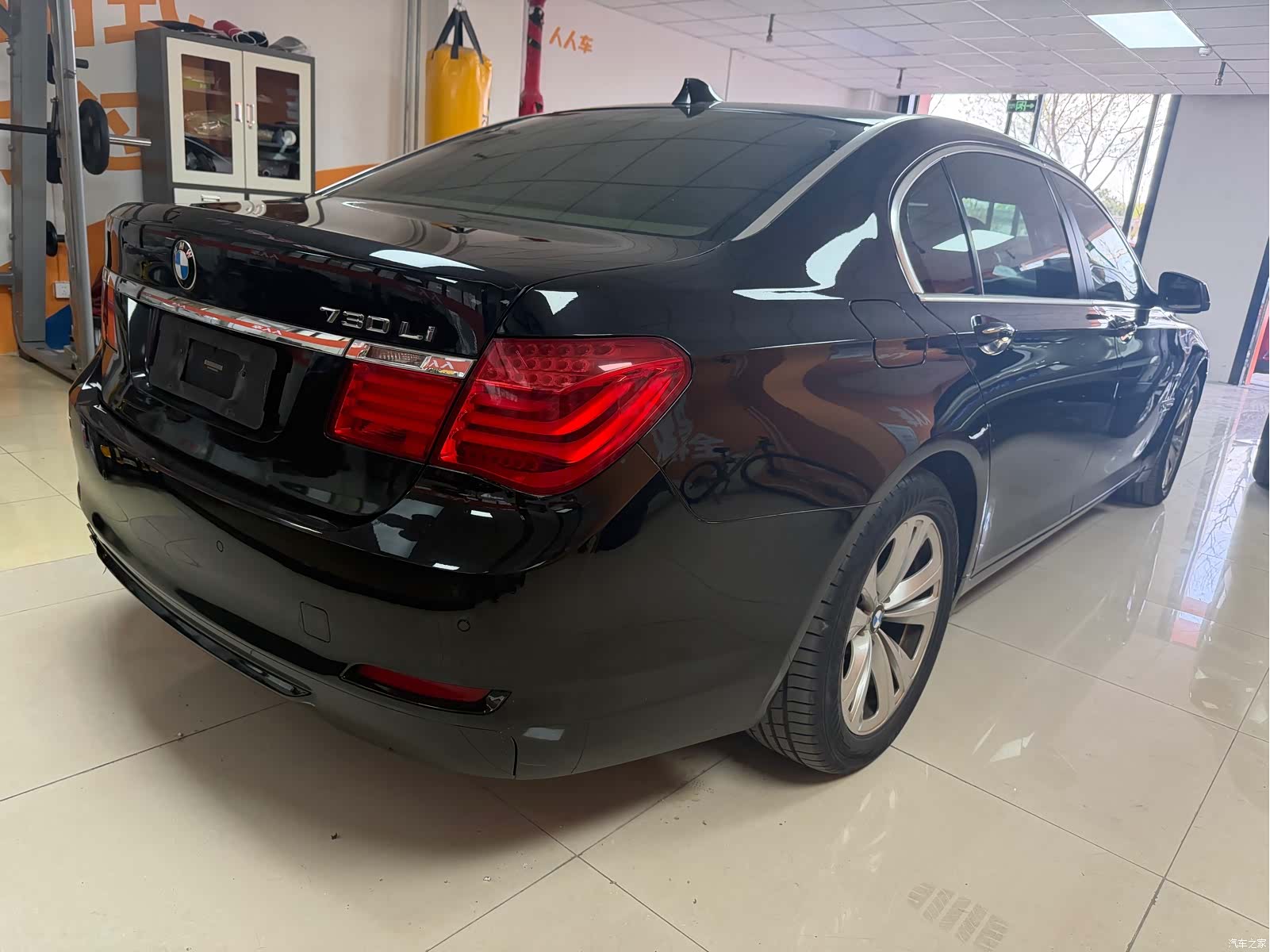 BMW 7 Series, 2012 16