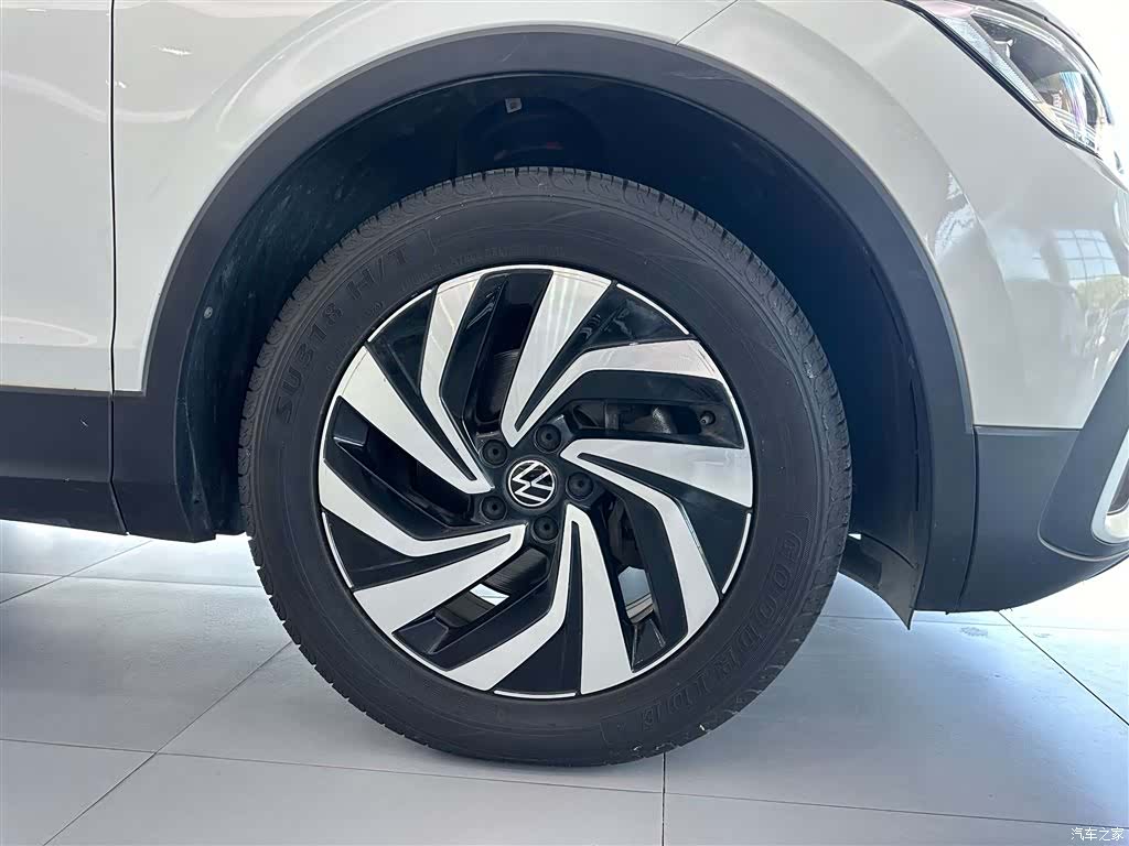 Volkswagen Tiguan L, 2022 6