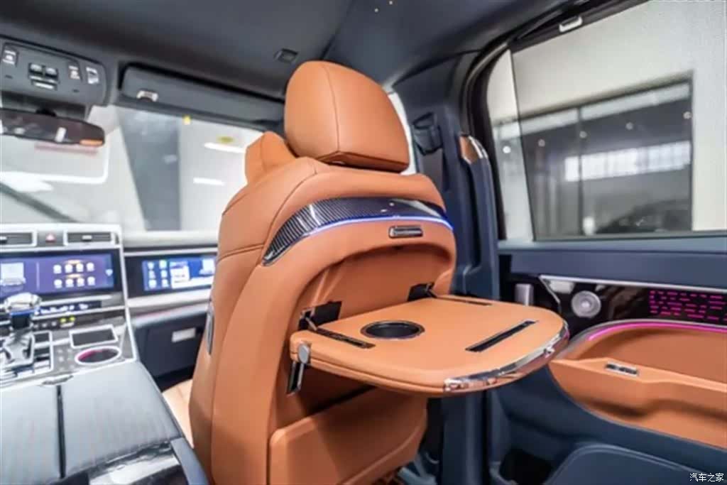 Toyota Granvia, 2024 30