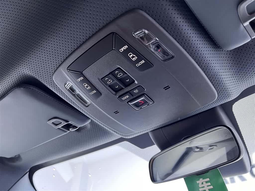Toyota Granvia, 2024 44