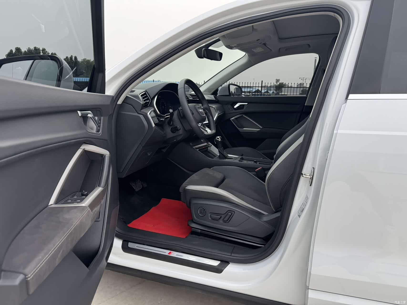 Audi Q3, 2022 8