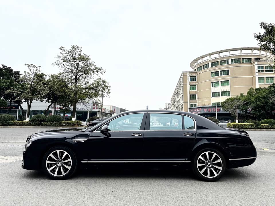 Bentley Flying