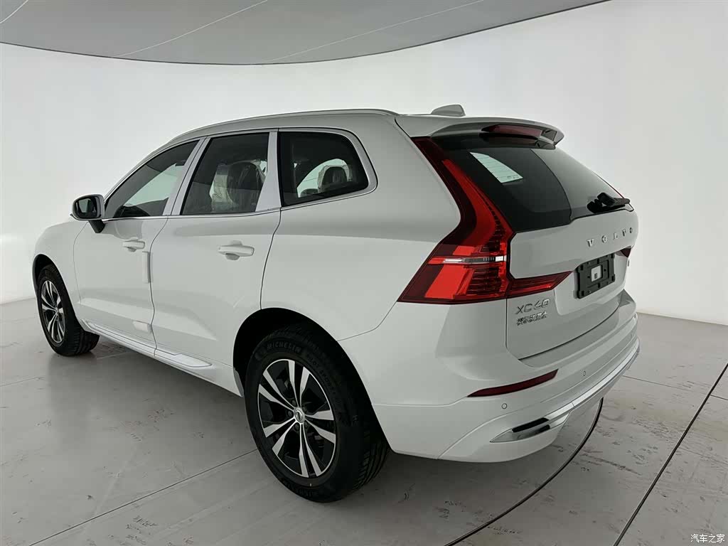 Volvo XC60, 2024 28