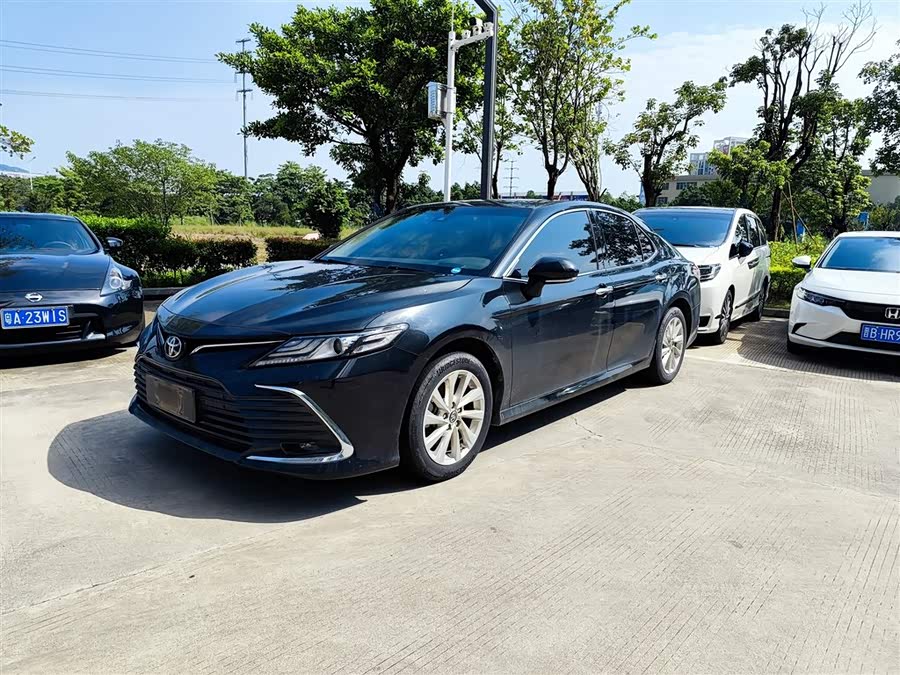 Toyota Camry 2023, фото 1