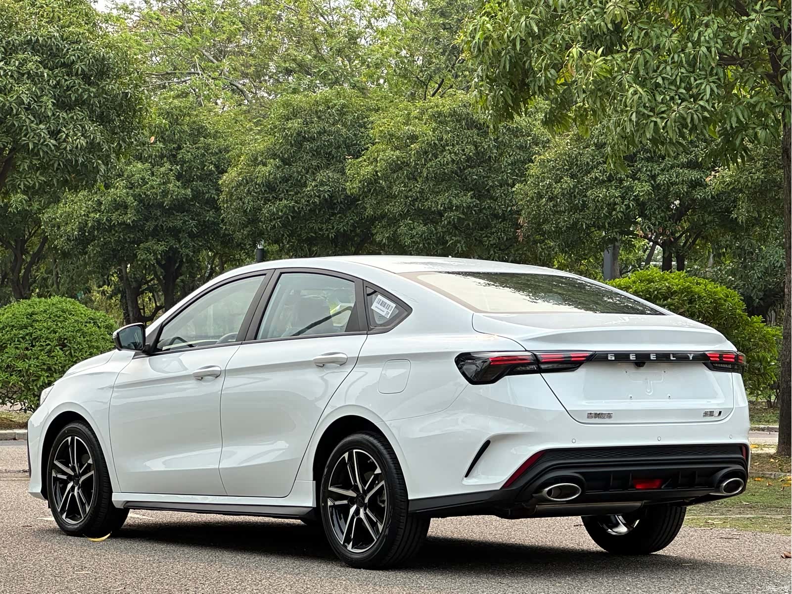 Geely Binray, 2026 30
