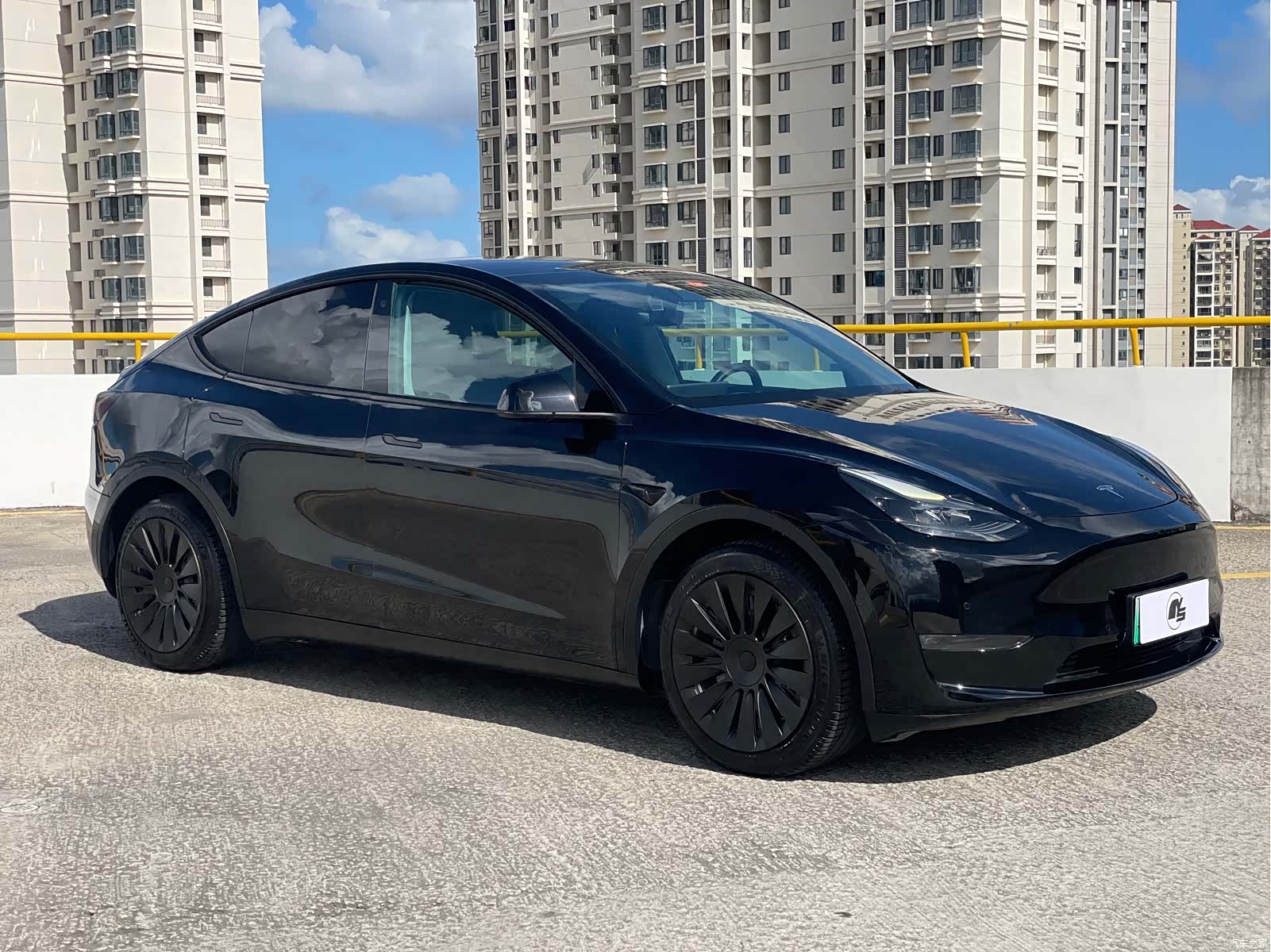 Tesla Model Y, 2021 3