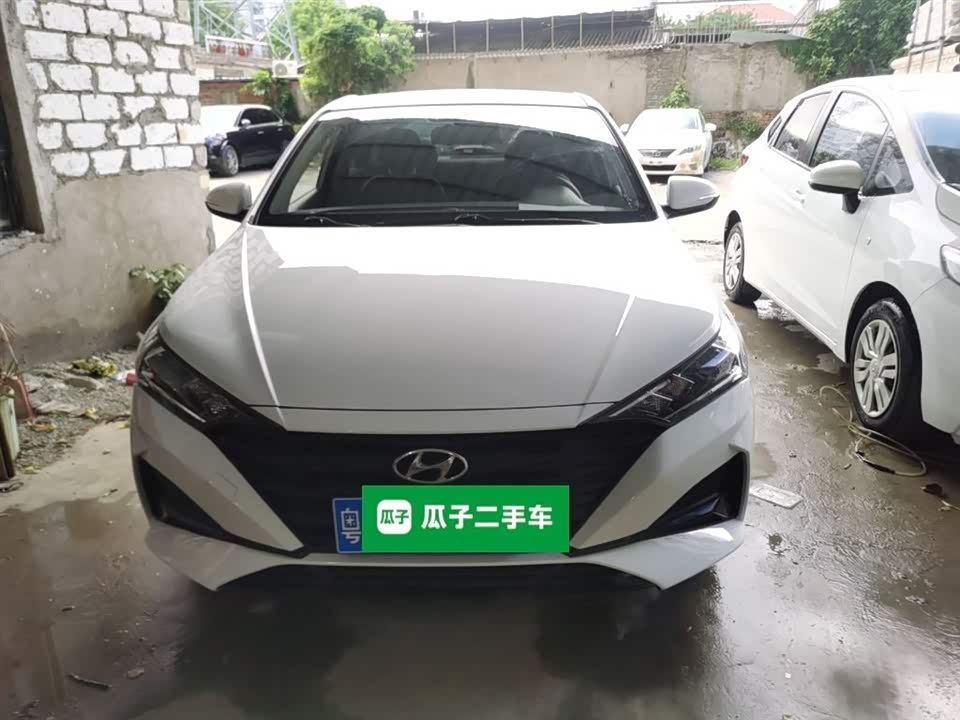 Hyundai Accept