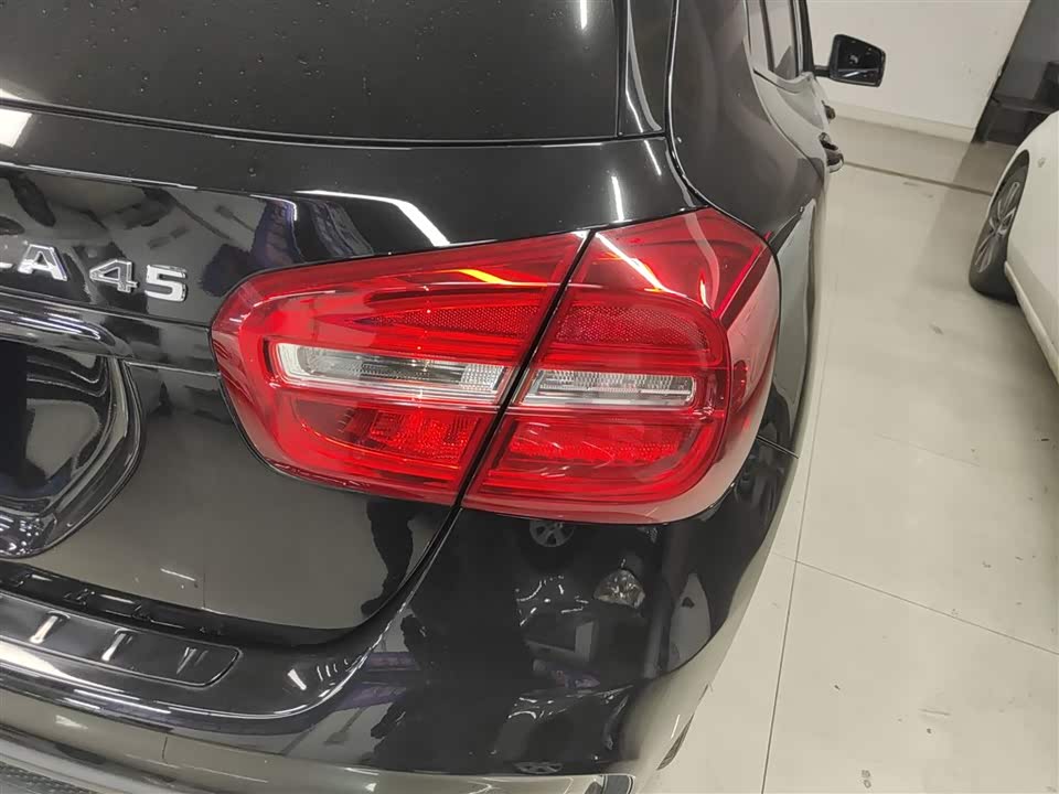 Mercedes-Benz GLA AMG