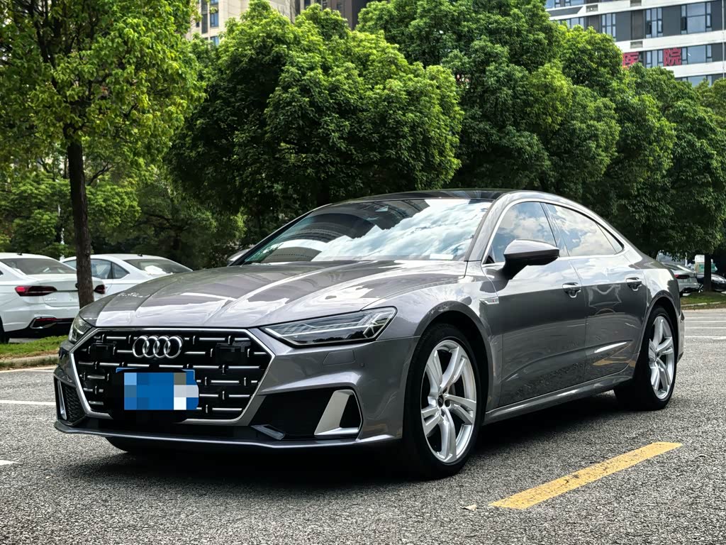 Audi A7L