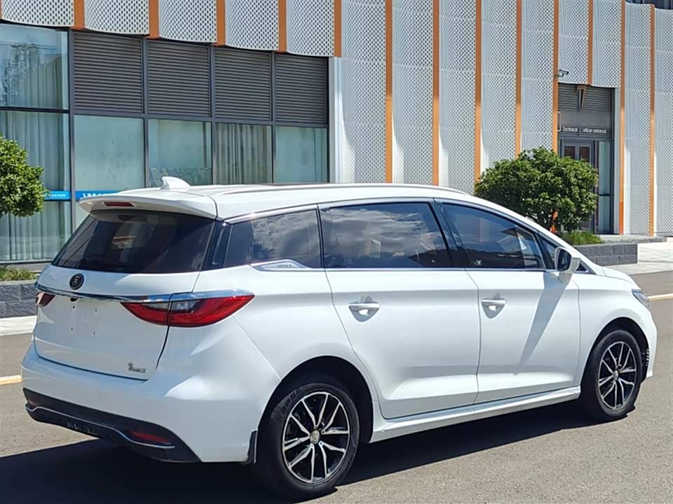 BYD Song MAX BYD Song MAX