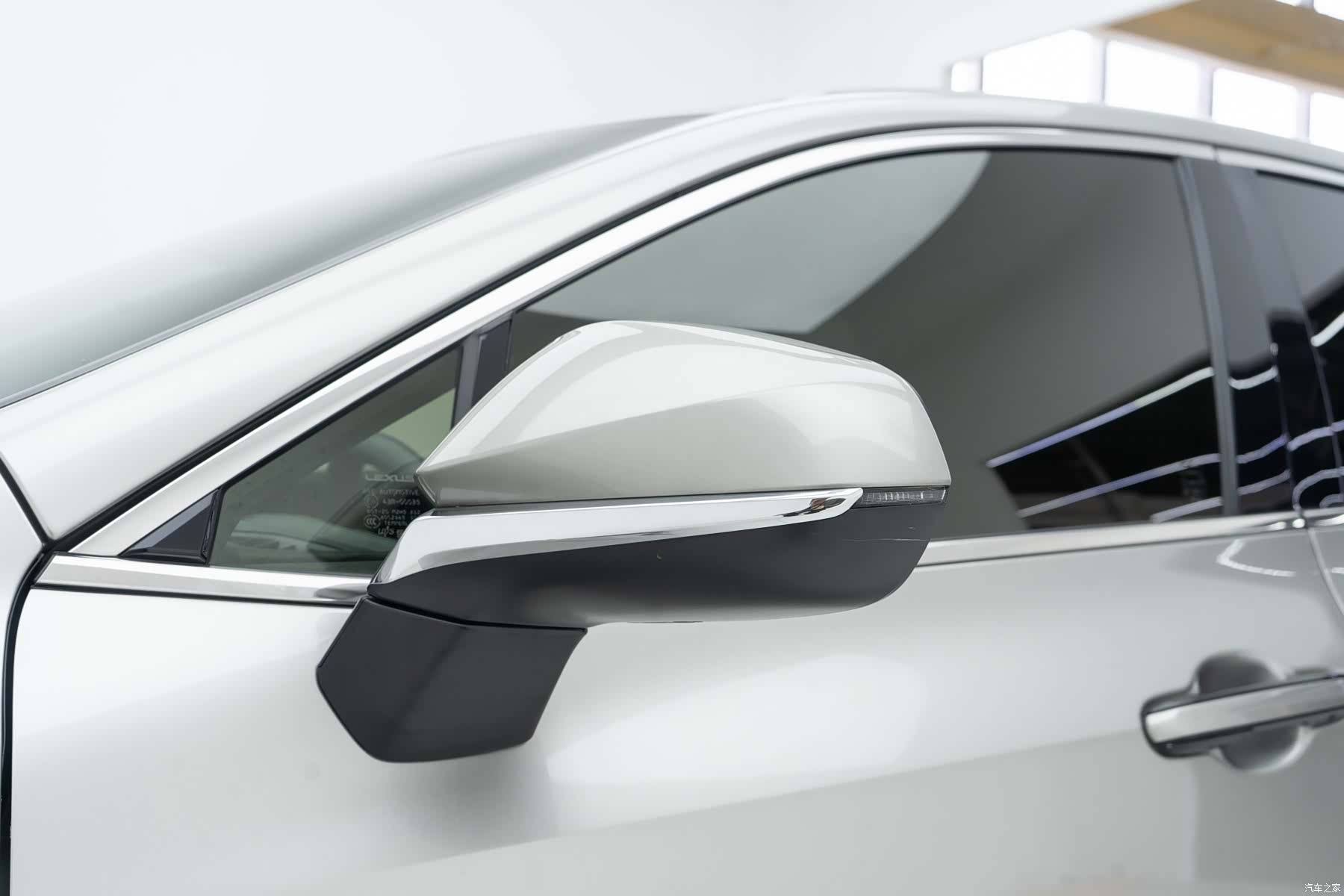 Lexus NX, 2022 19