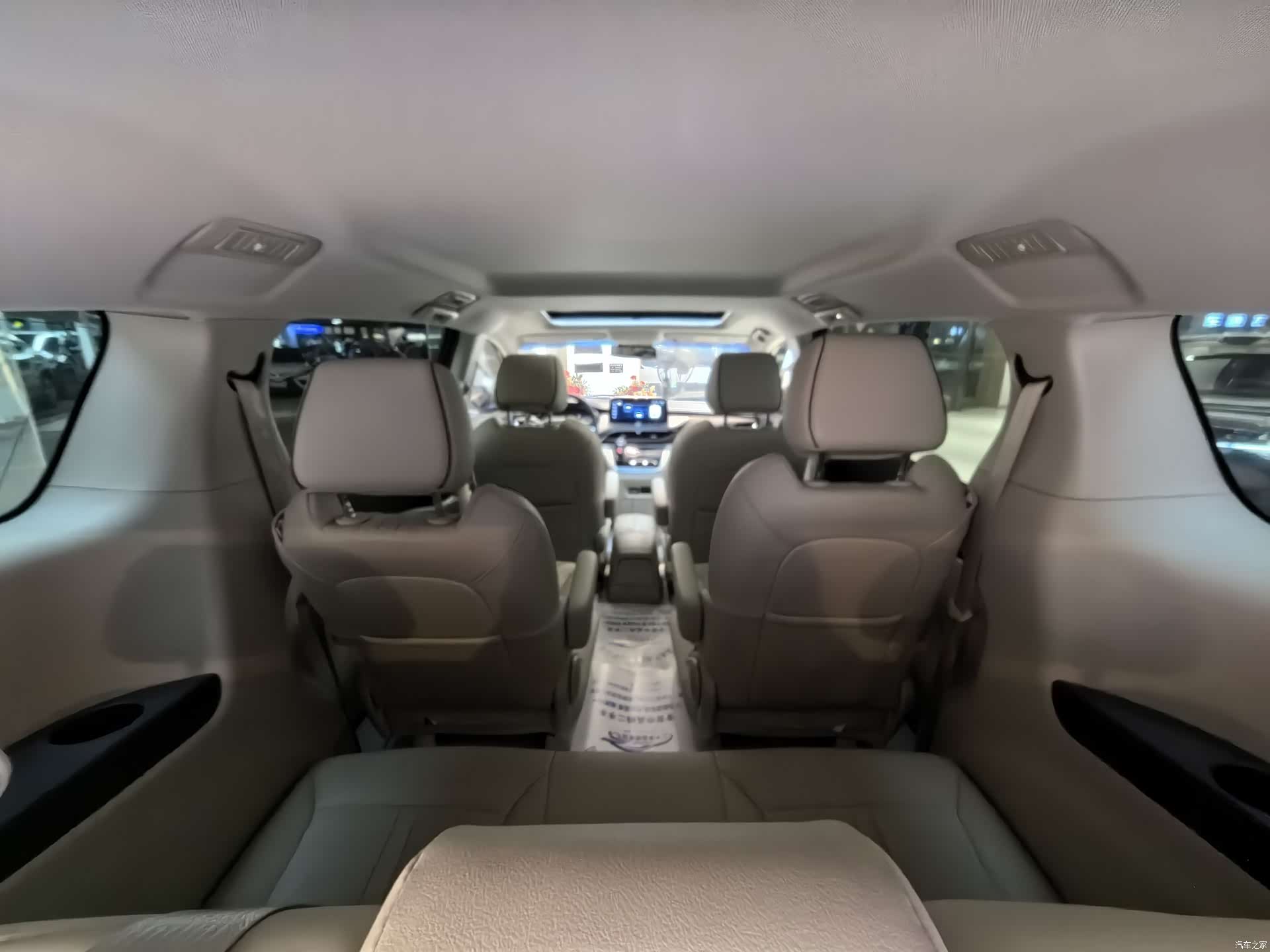 Buick GL8, 2022 21