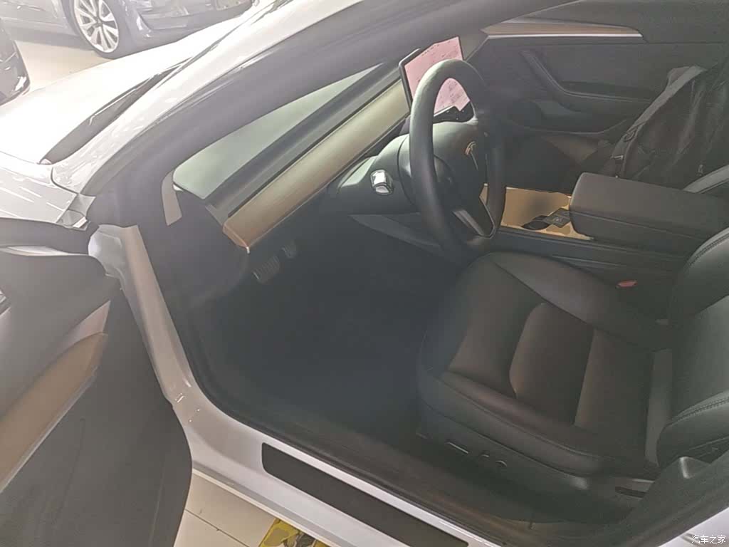 Tesla Model 3, 2021 16