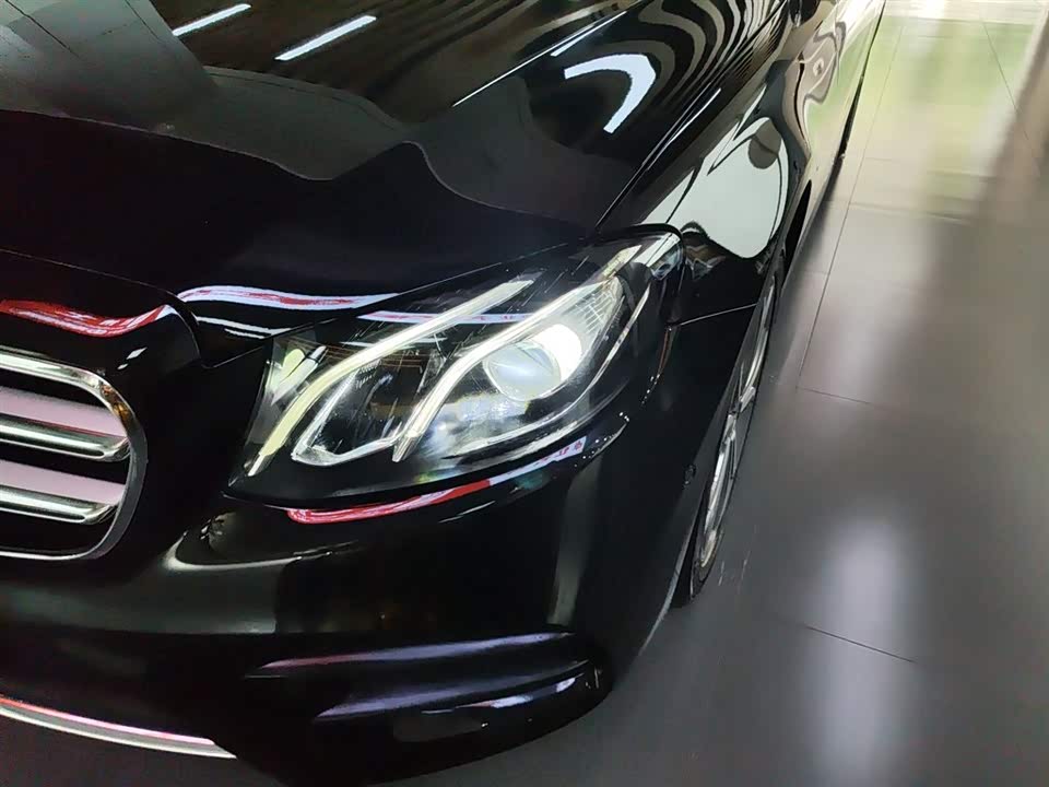 Mercedes-Benz E-class Mercedes-Benz E-class