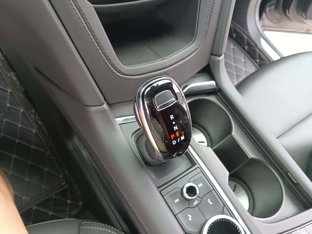 Cadillac XT5, 2024 10