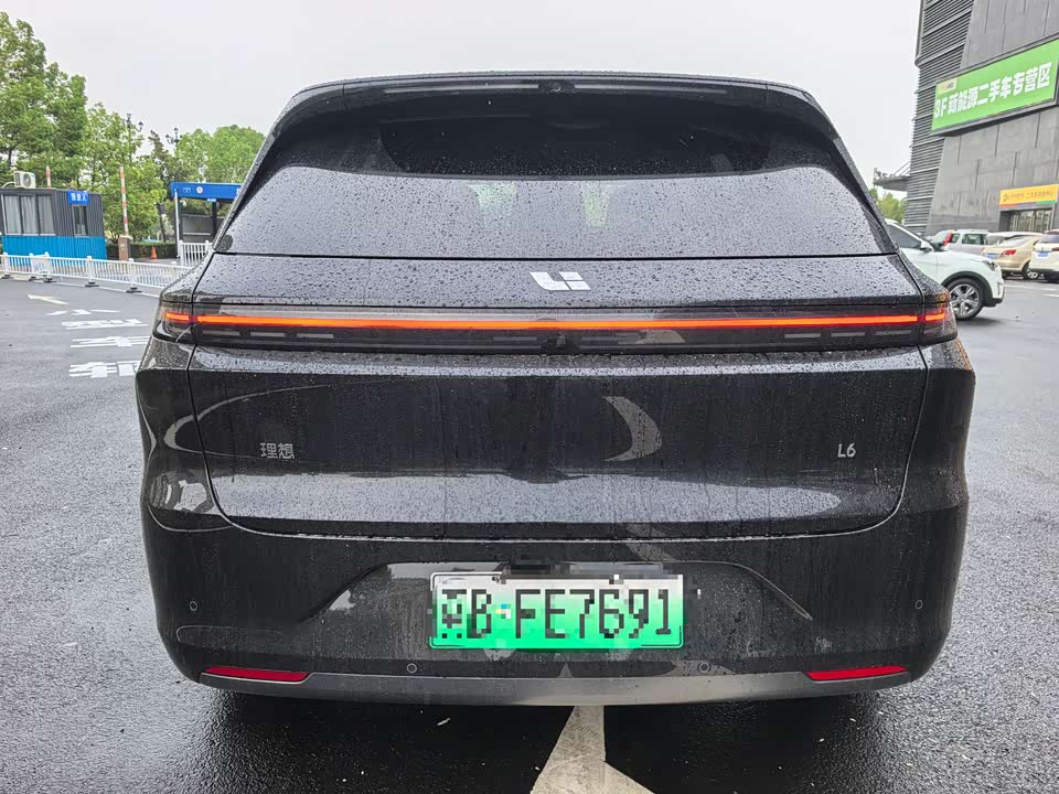 Li Auto Ideal L6