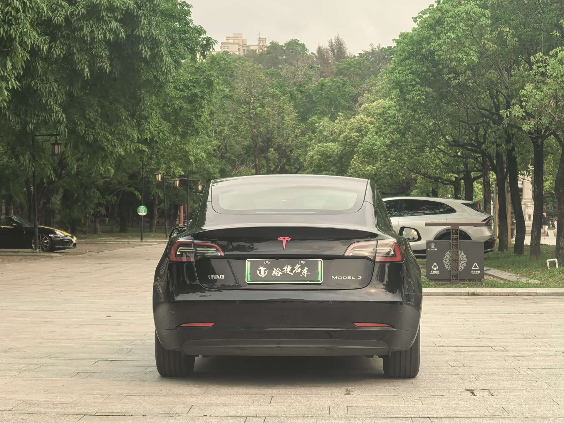 Tesla Model 3, 2023 все фото